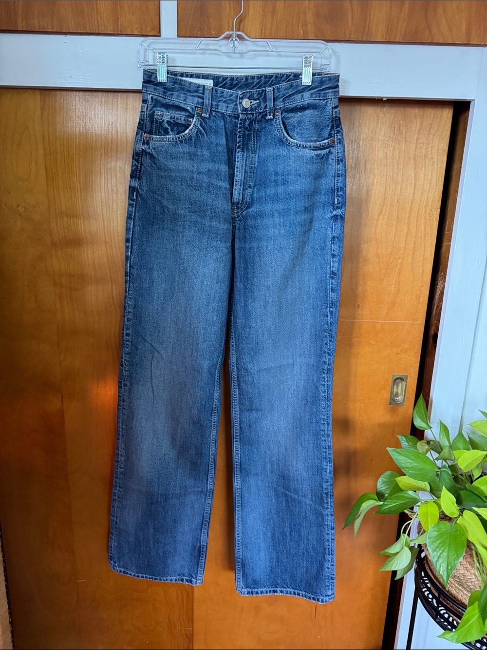 Zara High-Rise Straight-Leg Jeans - Medium Blue - NEW, Never Worn